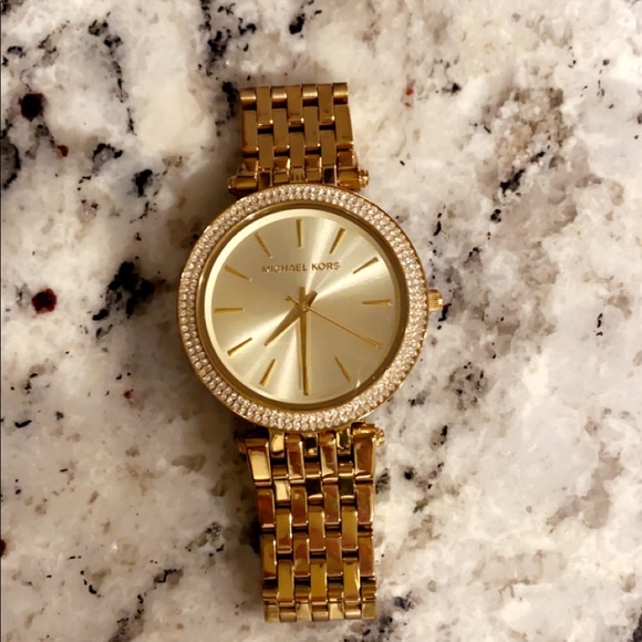 remove links from michael kors smartwatch